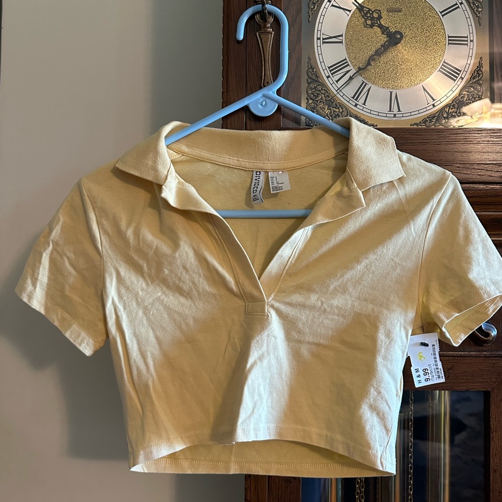 H&M Divided Size Small Yellow Collared Crop Top
